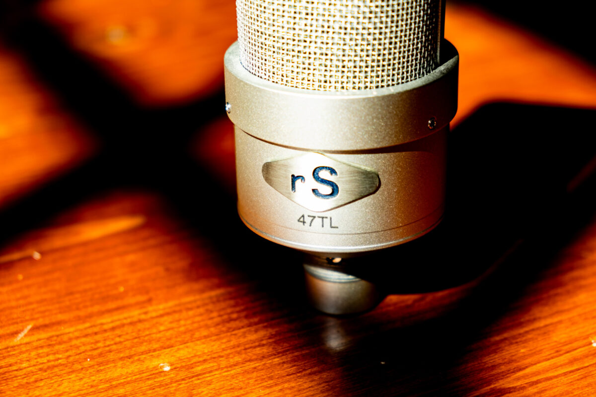 102 custom mic