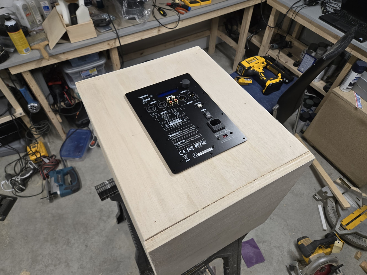 Subwoofer Plate Amp